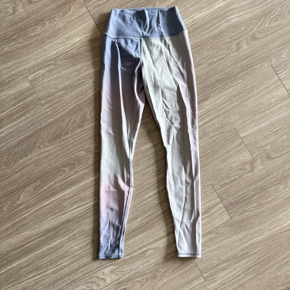 Alo Yoga Vapor High-Waisted Gradient Dusk Legging size Small - Picture 4 of 7